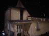 Noční požár těžce poškodil rodinný dům v Třinci