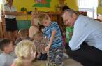 ředitel Třineckých železáren Jan Czudek s dětmi
